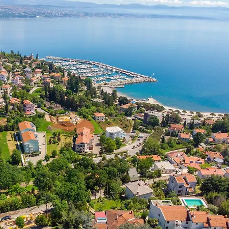 Sv- Petar By Interhome بيت للعطل Ičići