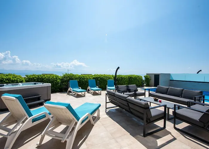 Sv- Petar By Interhome Сasa de vacaciones Ičići