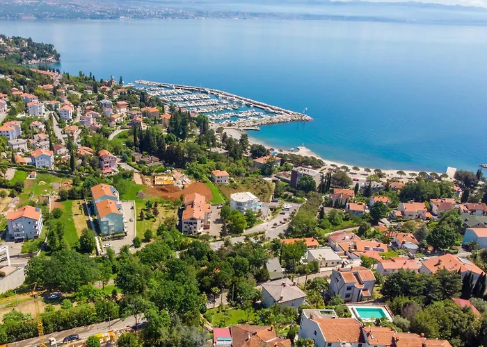 Sv- Petar By Interhome Сasa de vacaciones Ičići